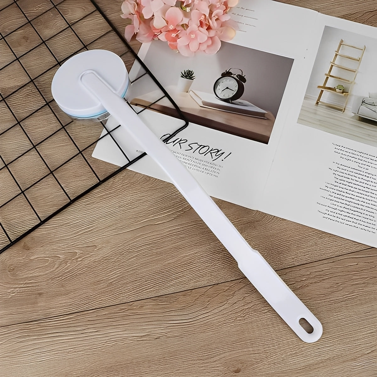 Back Lotion Applicator with Adjustable Handle and Roll On Roller Head