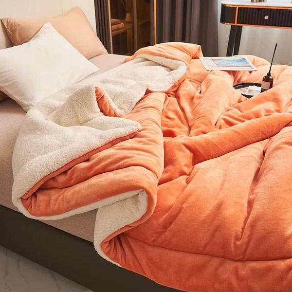 Super Soft Plush Fleece Throw Blanket for Couch and Bed Use